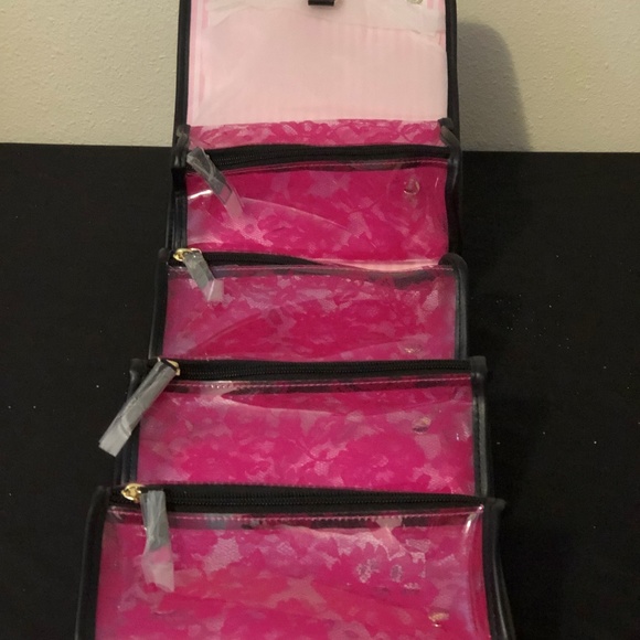 Victoria's Secret travel makeup case - Picture 7 of 8